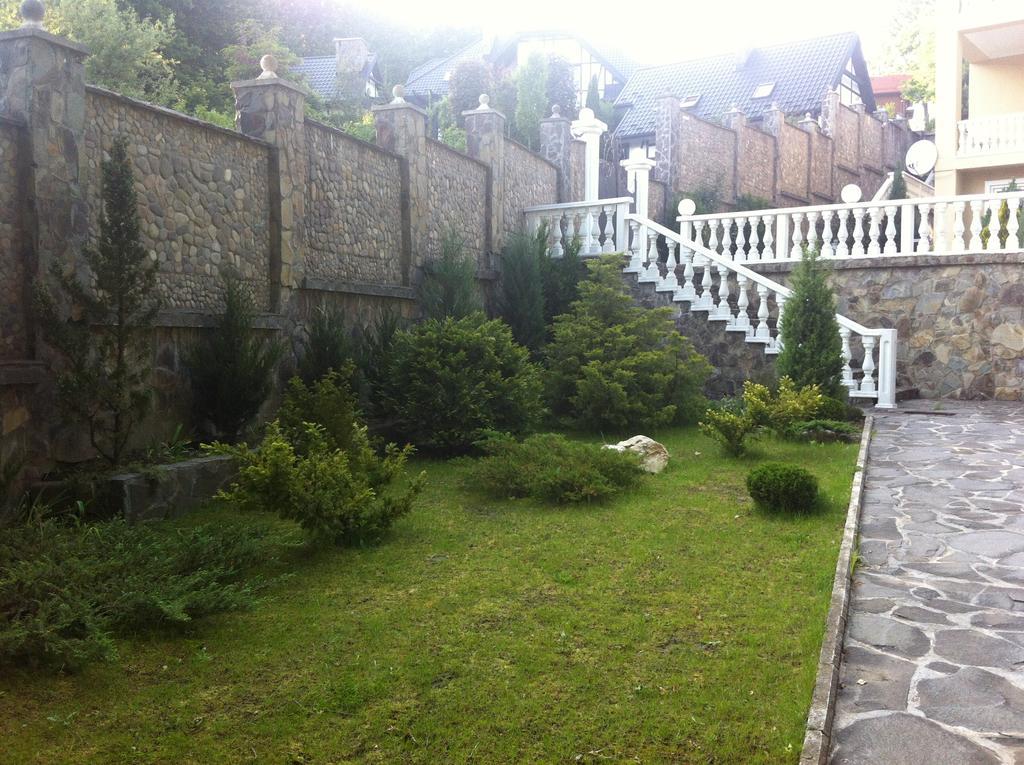 Gnizdo Golubky Hotel Shaian Exterior photo